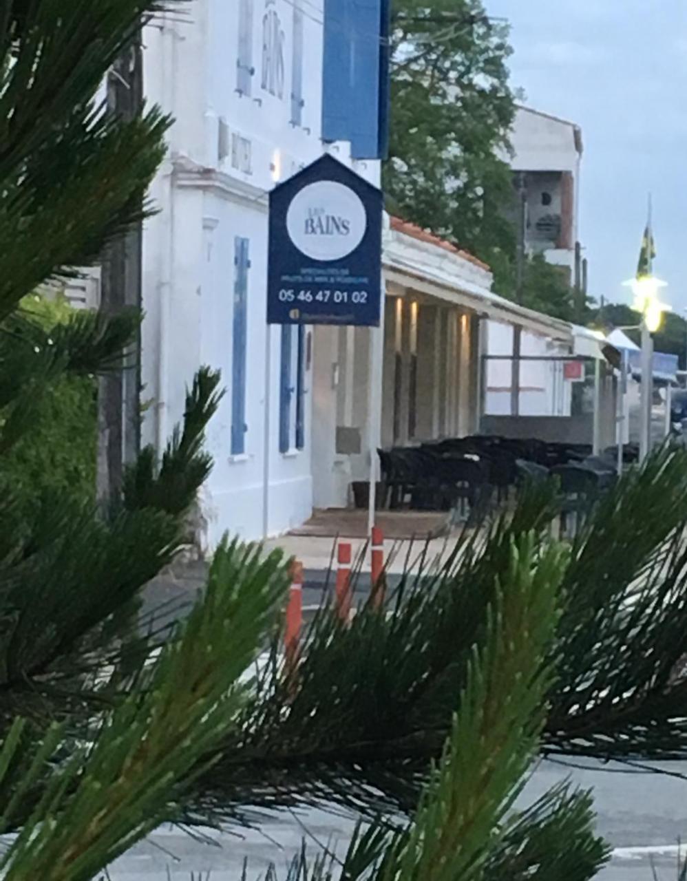 Les Bains Boyardville - Hotel Et Restaurant Exterior photo